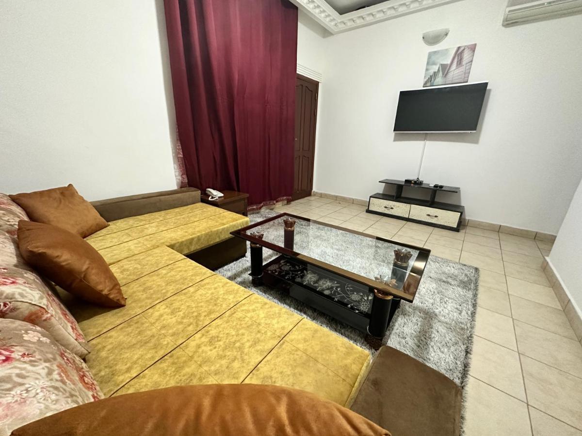 Prodiges Hotel Яунде Экстерьер фото