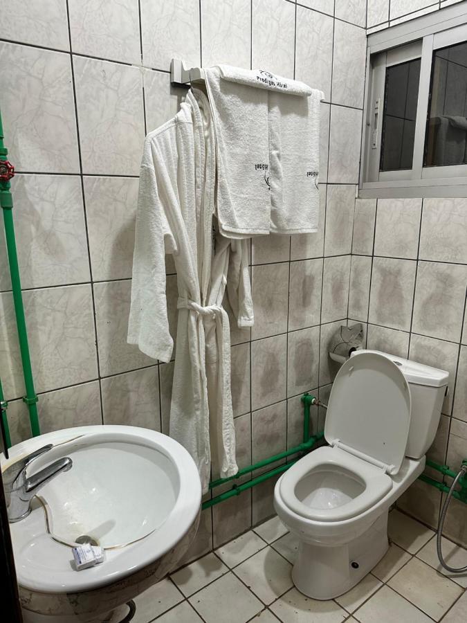 Prodiges Hotel Яунде Экстерьер фото